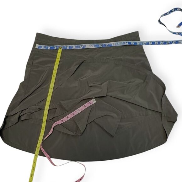 ATHLETA Women’s Black All Day Skort Built-In Shorts Active Tennis Golf Size 10 S - Picture 8 of 8